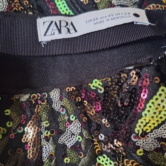 Zara Bloggers Fave Multicolor Sequin Asymmetrical Mini Skirt XS - Picture 5 of 5
